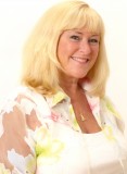 Bobbi Warren
